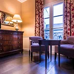 Hotel Le Lavoisier & Parijs