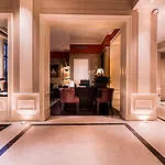Le Lavoisier & Hotel