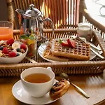 Le Lavoisier & Hotel 4*
