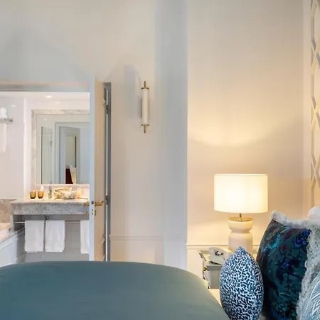Le Lavoisier & 4* Paris