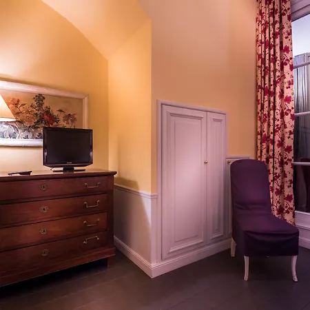 Hotell Le Lavoisier & 4*