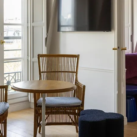 Hotell Le Lavoisier & 4*