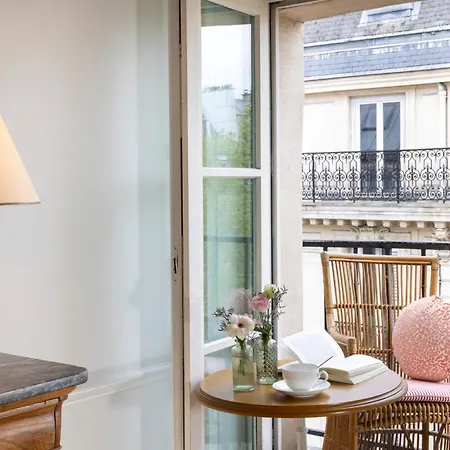 Hotell Le Lavoisier & 4*