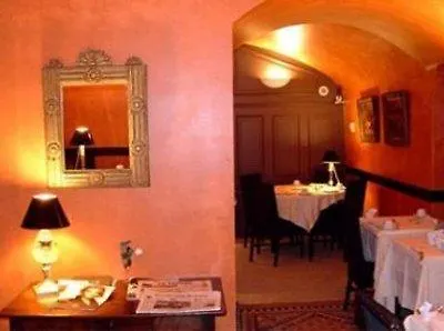 Otel Le Lavoisier &