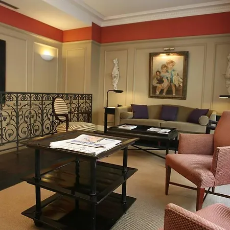 Le Lavoisier & Otel 4*