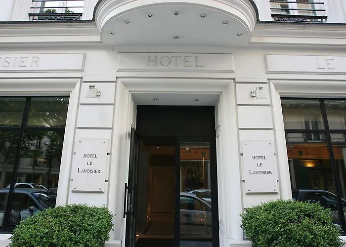 Otel Le Lavoisier & 4*