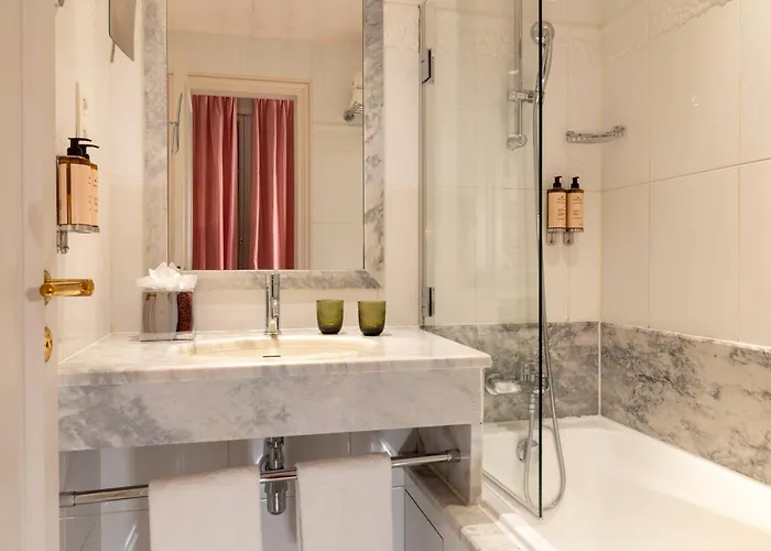 Le Lavoisier & Paris