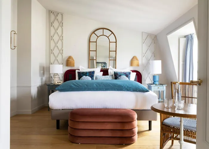 Otel Le Lavoisier & Paris