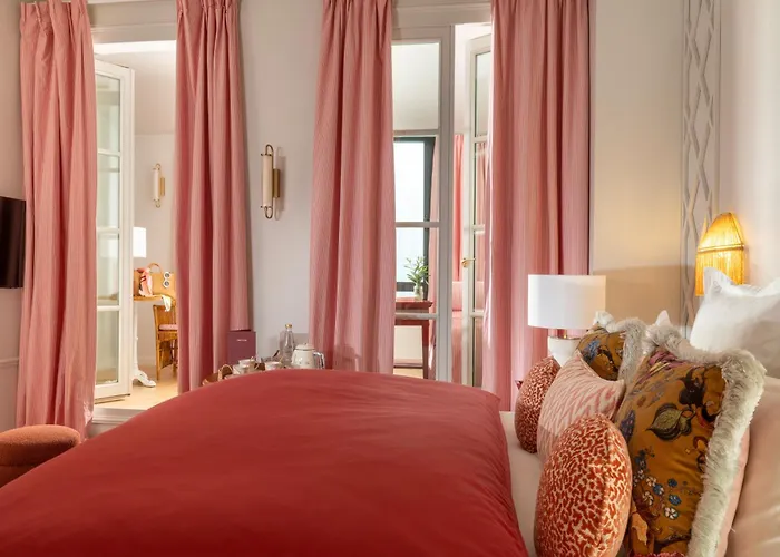 Le Lavoisier & Paris