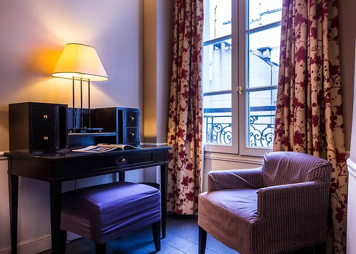 Otel Le Lavoisier & 4*