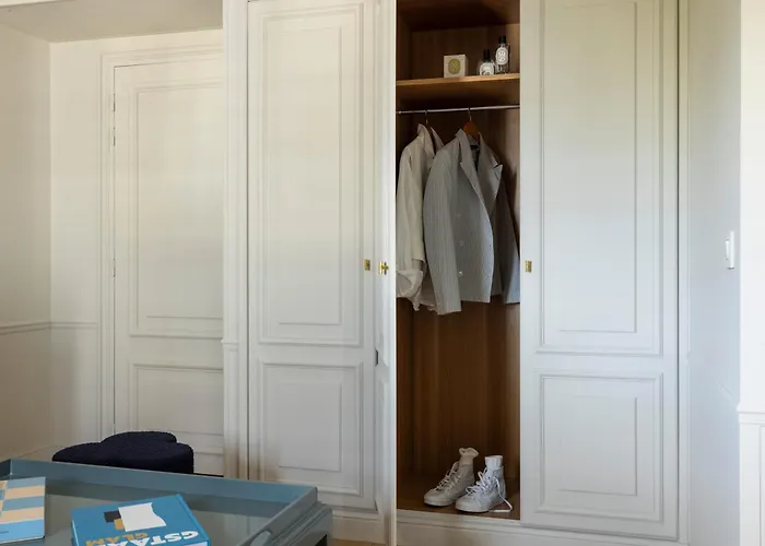 Le Lavoisier & 4* Paris