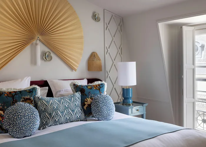 Otel Le Lavoisier & 4*