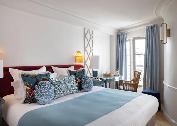 Le Lavoisier & Paris