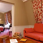 Le Lavoisier & 4* Париж