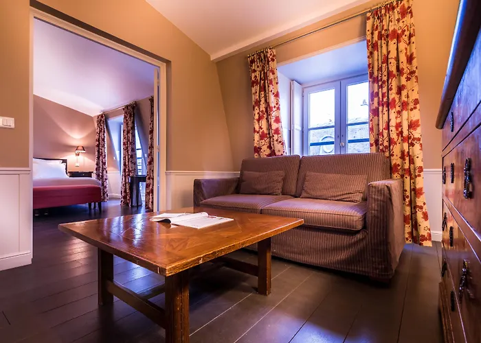 Le Lavoisier & Hotel Paříž