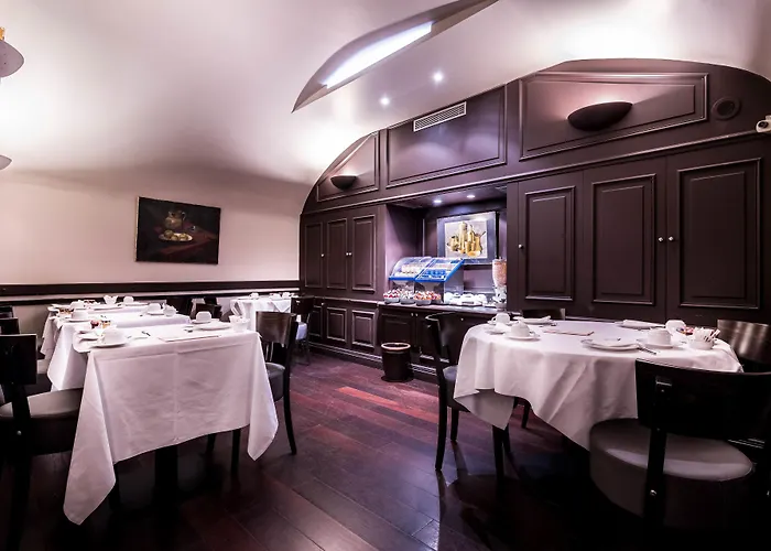 Le Lavoisier & Hotel