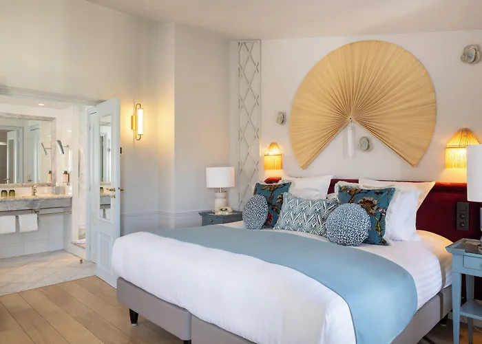Le Lavoisier & Hotel 4*